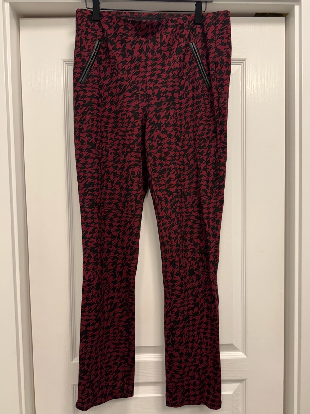 Chico's Black and Burgundy Houndstooth Straight Leg Ponte Pants, 1T